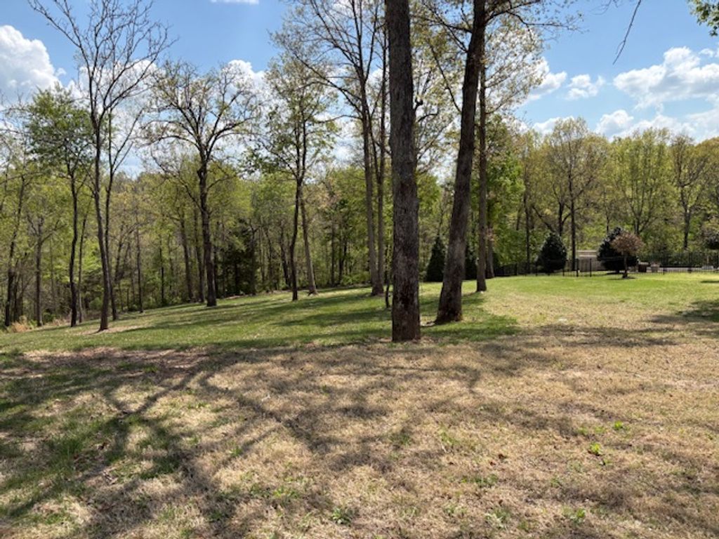 5123 Turnhouse Circle, Fayetteville, AR 72704