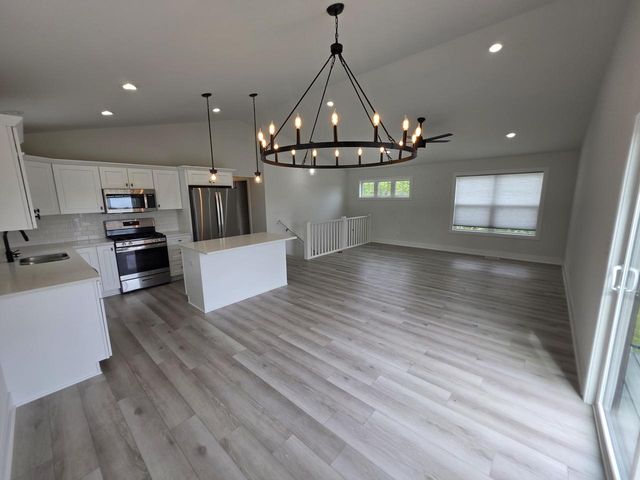 N3392 Narcissus ROAD, Lake Geneva, WI 53147