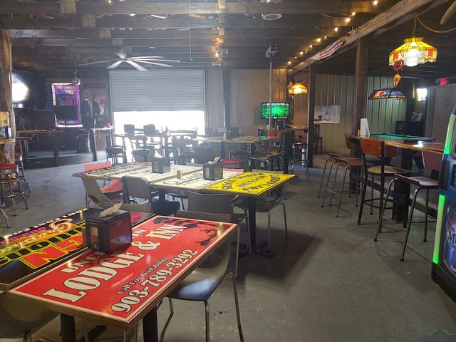 2505 Dorough Rd, Karnack, TX 75661