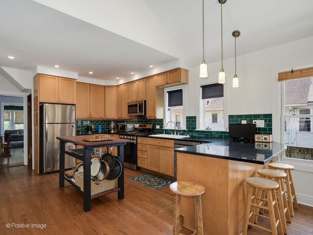 516 S Greenwood Avenue, Park Ridge, IL 60068