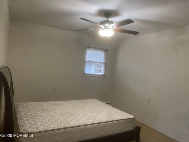 23 Yellowstone Drive, Toms River, NJ 08753