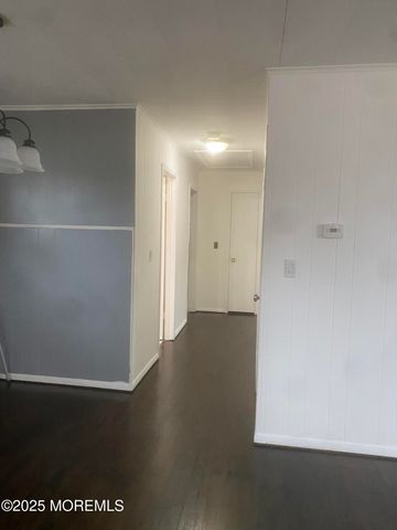 23 Yellowstone Drive, Toms River, NJ 08753