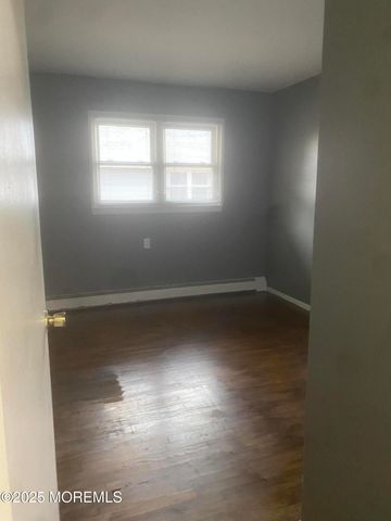 23 Yellowstone Drive, Toms River, NJ 08753