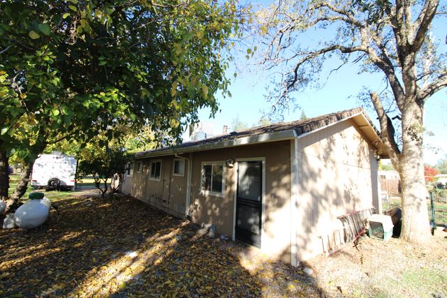 17125 Zanita Trail, Anderson, CA 96007