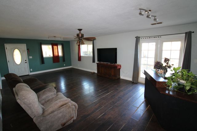 17125 Zanita Trail, Anderson, CA 96007