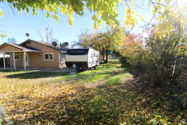 17125 Zanita Trail, Anderson, CA 96007