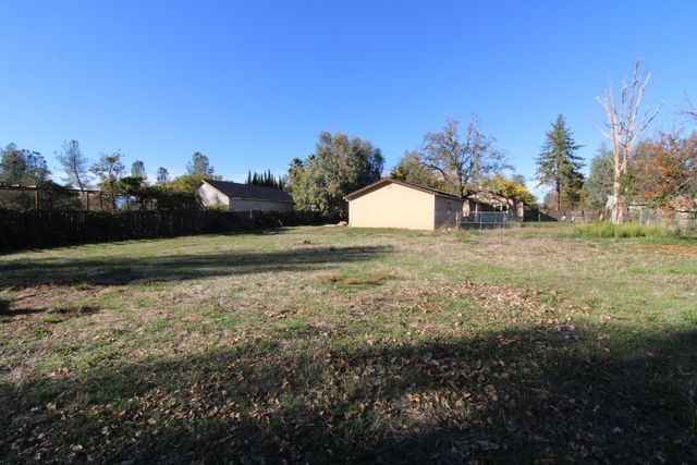 17125 Zanita Trail, Anderson, CA 96007