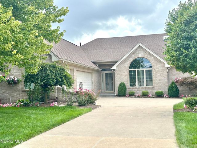 6957 Secluded Pines Drive, Maumee, OH 43537