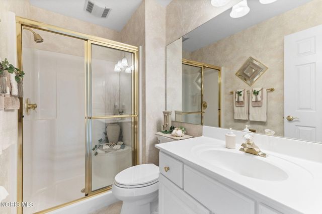 6957 Secluded Pines Drive, Maumee, OH 43537