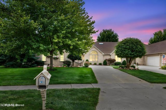6957 Secluded Pines Drive, Maumee, OH 43537