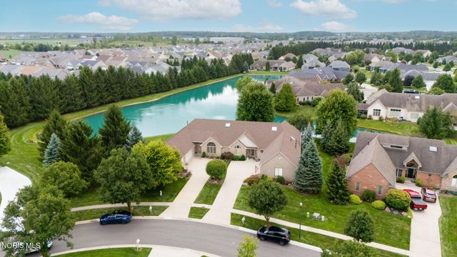 6957 Secluded Pines Drive, Maumee, OH 43537