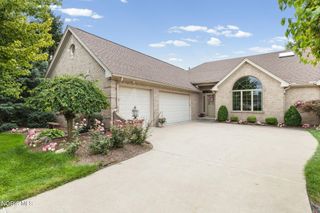 6957 Secluded Pines Drive, Maumee, OH 43537