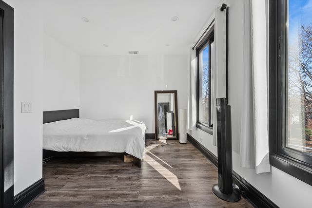 4728 N Kennicott Avenue, Chicago, IL 60630