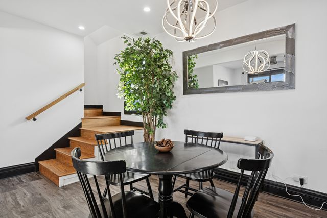 4728 N Kennicott Avenue, Chicago, IL 60630