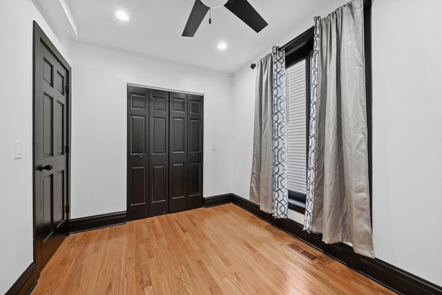 4728 N Kennicott Avenue, Chicago, IL 60630