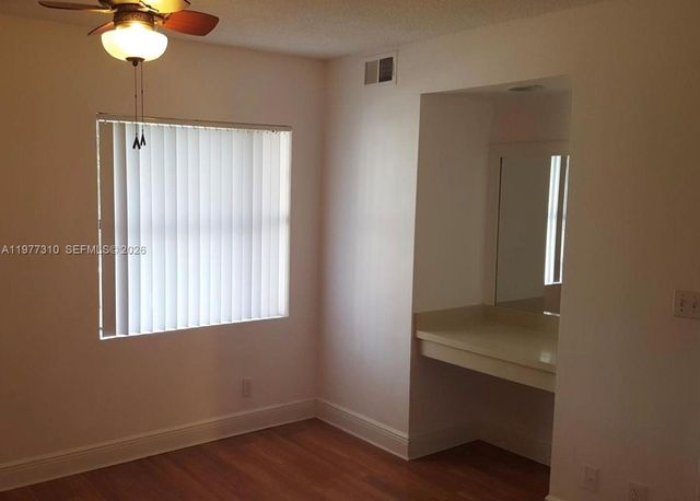 9999 Summerbreeze Dr 420, Sunrise, FL 33322