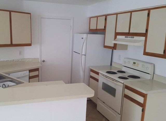 9999 Summerbreeze Dr 420, Sunrise, FL 33322