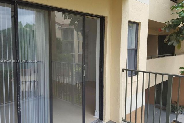 9999 Summerbreeze Dr 420, Sunrise, FL 33322