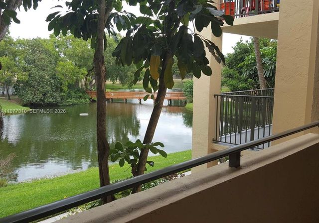 9999 Summerbreeze Dr 420, Sunrise, FL 33322