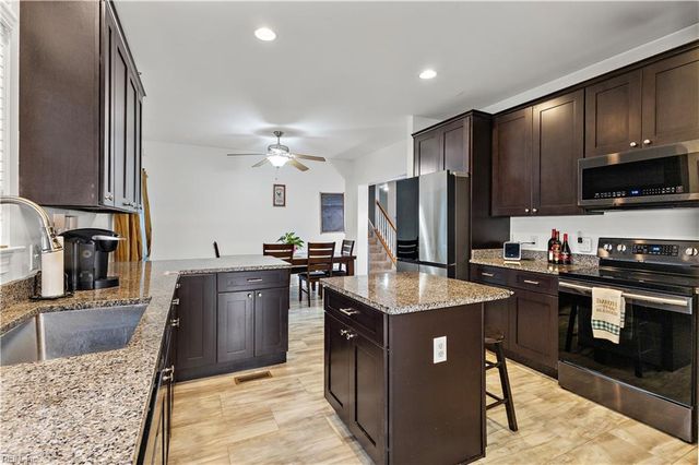 17403 Carroll Bridge RD, Windsor, VA 23487