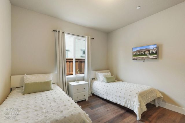 720 Channel Dr, Lathrop, CA 95330