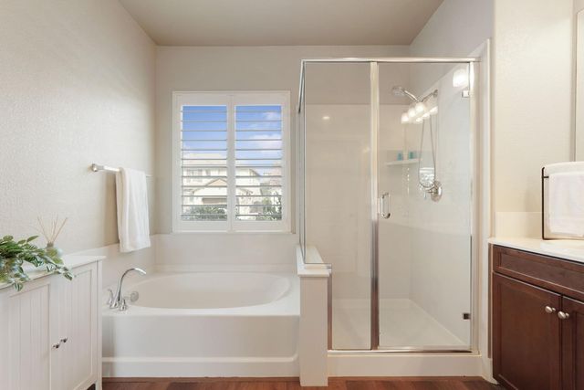 720 Channel Dr, Lathrop, CA 95330