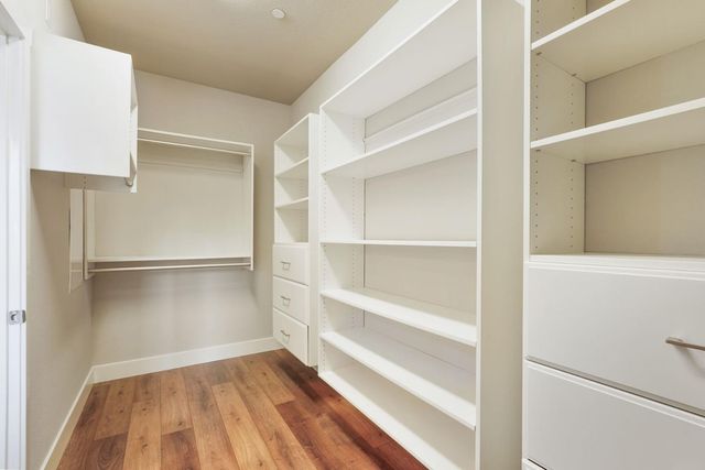 720 Channel Dr, Lathrop, CA 95330