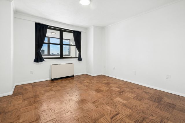 8 Whittier Pl 11K, Boston, MA 02114