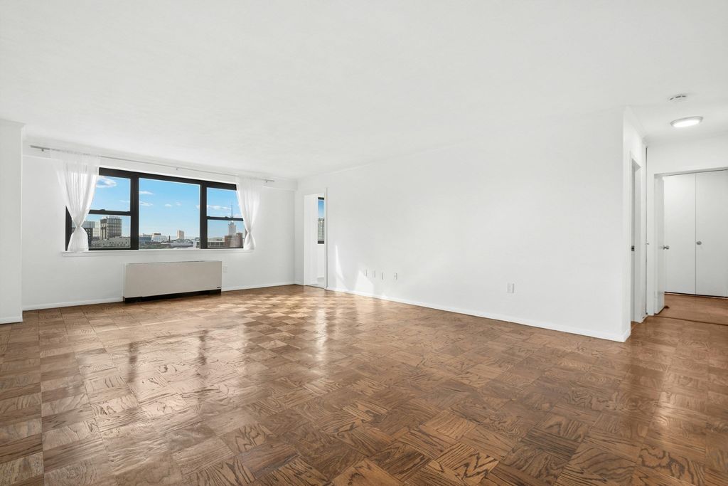 8 Whittier Pl 11K, Boston, MA 02114