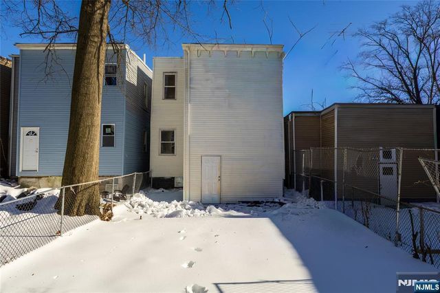 491 17th Street, Newark, NJ 07103