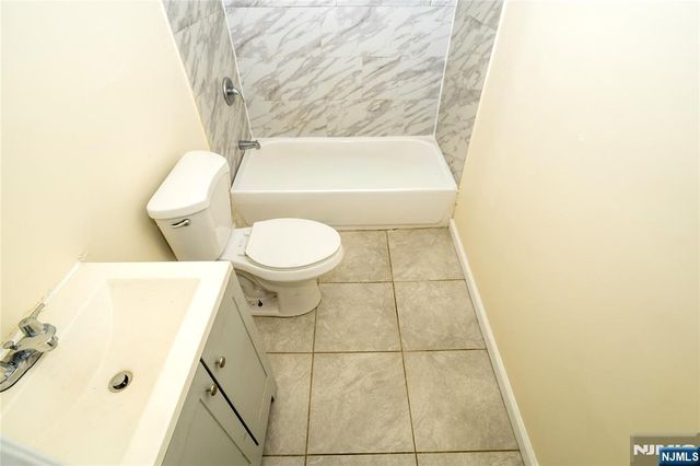 491 17th Street, Newark, NJ 07103