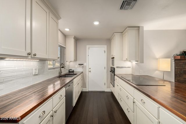 1649 W ROYAL PALM Road, Phoenix, AZ 85021