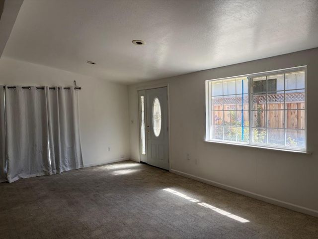 10534 Sterling Boulevard, Cupertino, CA 95014