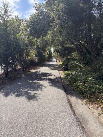 10534 Sterling Boulevard, Cupertino, CA 95014
