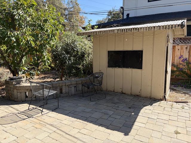 10534 Sterling Boulevard, Cupertino, CA 95014