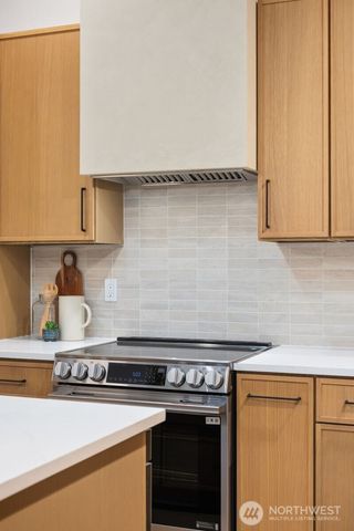 2314 46th Avenue SW, Seattle, WA 98116