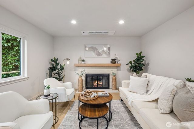 2314 46th Avenue SW, Seattle, WA 98116