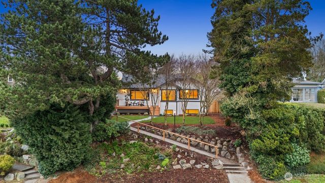 2314 46th Avenue SW, Seattle, WA 98116