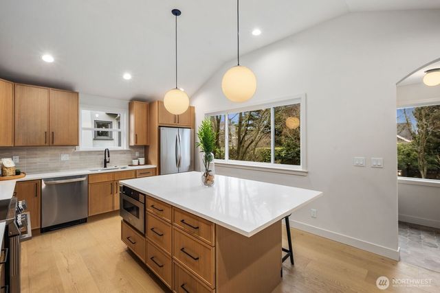 2314 46th Avenue SW, Seattle, WA 98116