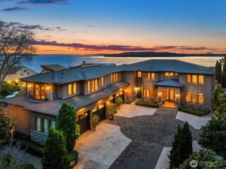 21827 4th Avenue S, Normandy Park, WA 98198