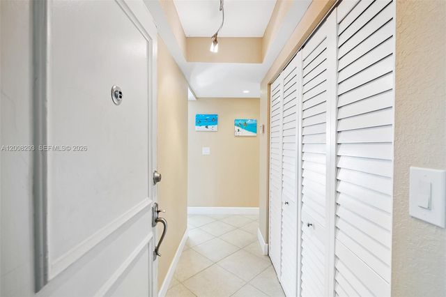 2900 NE 30th St 7G, Fort Lauderdale, FL 33306