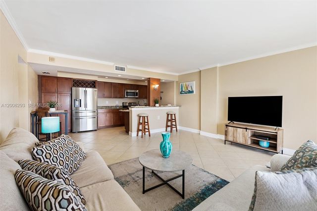 2900 NE 30th St 7G, Fort Lauderdale, FL 33306