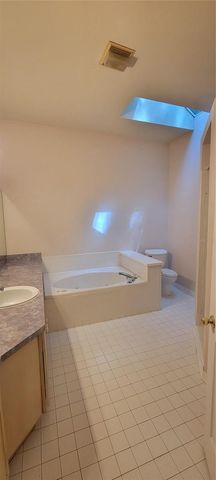 10050 SW 52ND ROAD, Gainesville, FL 32608