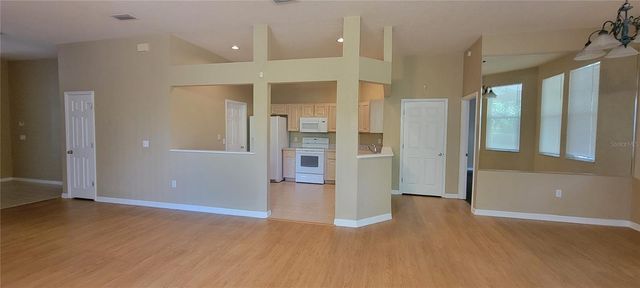 10050 SW 52ND ROAD, Gainesville, FL 32608