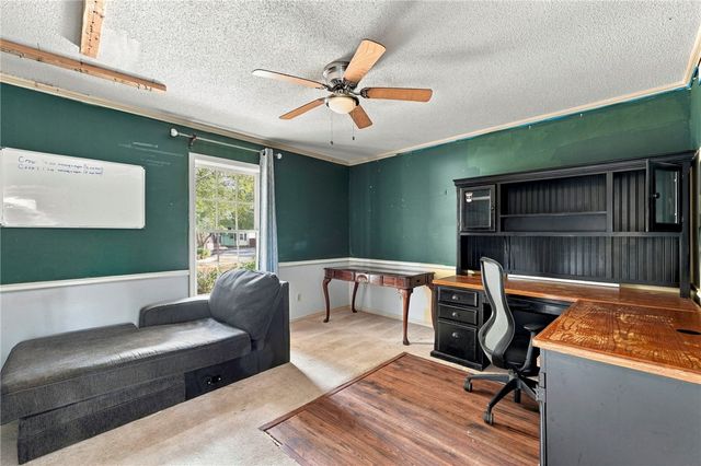 1370 E Wimbledon Place, Fayetteville, AR 72703