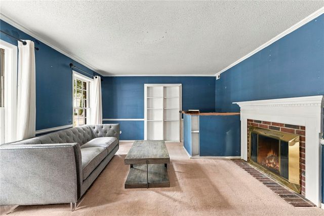 1370 E Wimbledon Place, Fayetteville, AR 72703