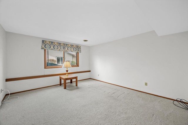 10340 Parkwood DRIVE, Franklin, WI 53132