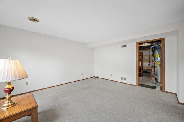 10340 Parkwood DRIVE, Franklin, WI 53132