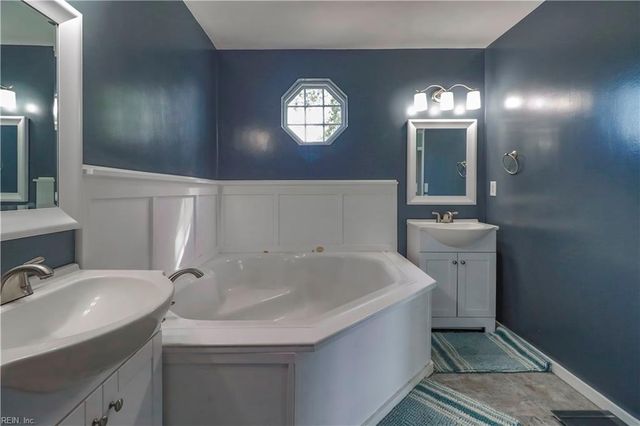 212 Archers DR, Suffolk, VA 23434