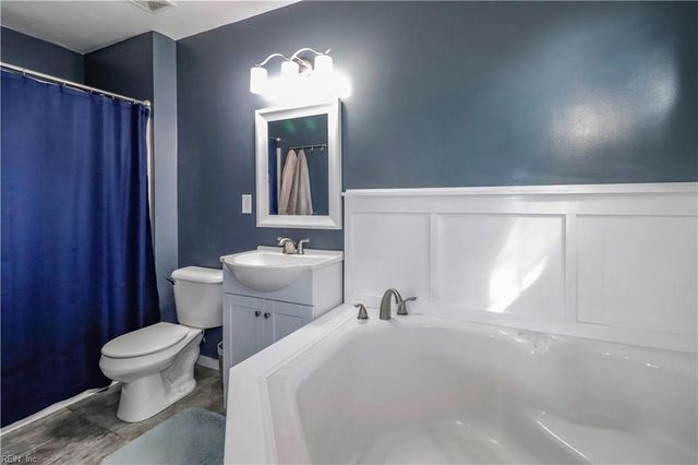 212 Archers DR, Suffolk, VA 23434